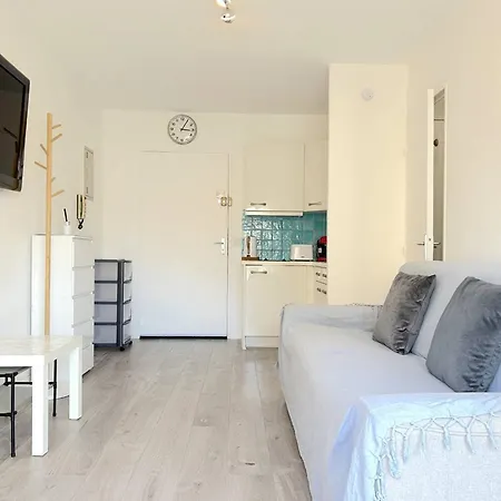 Climatise 2 Pieces + Coin Nuit, Proche Et Commerces, 4 Couchages, - Fr-1-251-829 Apartmán *